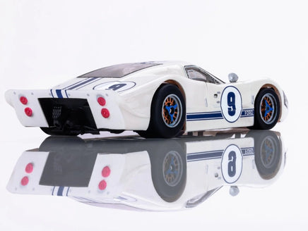 AFX Racing - GT40 Mark IV #9, White - Hobby Recreation Products