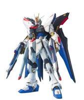 Bandai - MG ZGMF - X20A Strike Freedom Gundam "Mobile Suit Gundam SEED Destiny" 1/100, Bandai - Hobby Recreation Products