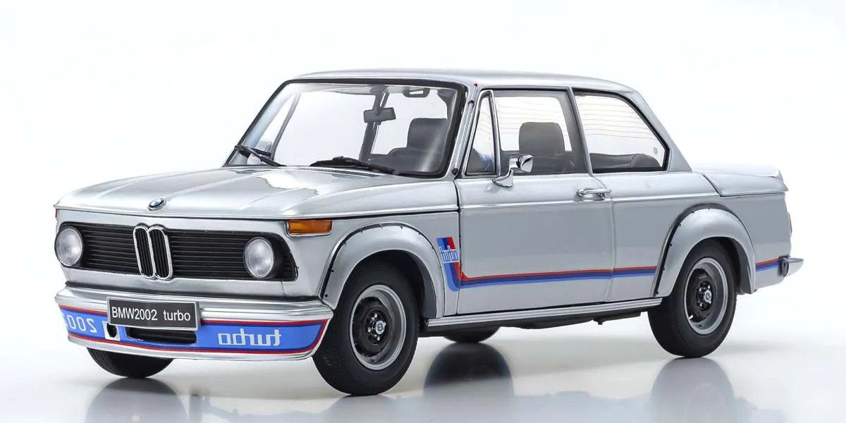 Kyosho - 1/18 Scale BMW 2002 Turbo Silver Model Diecast Car