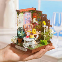 Robotime - Fancy Tea Yard, Super Mini Houses - Little Warm Spaces - Hobby Recreation Products